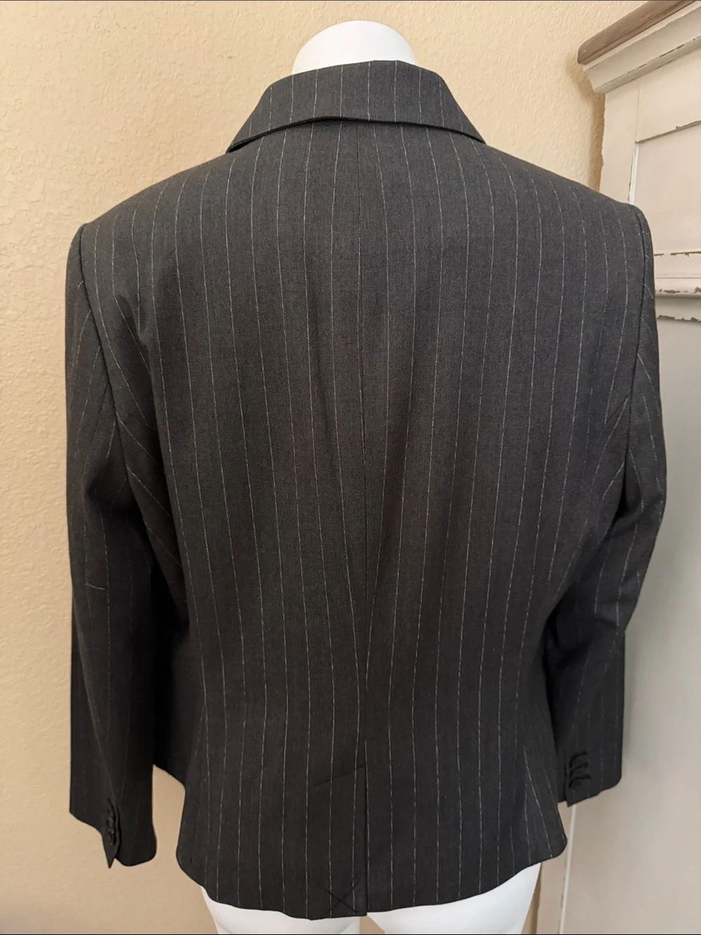 Worthington Petite Pinstripe Blazer in Charcoal and White - Picture 5 of 5